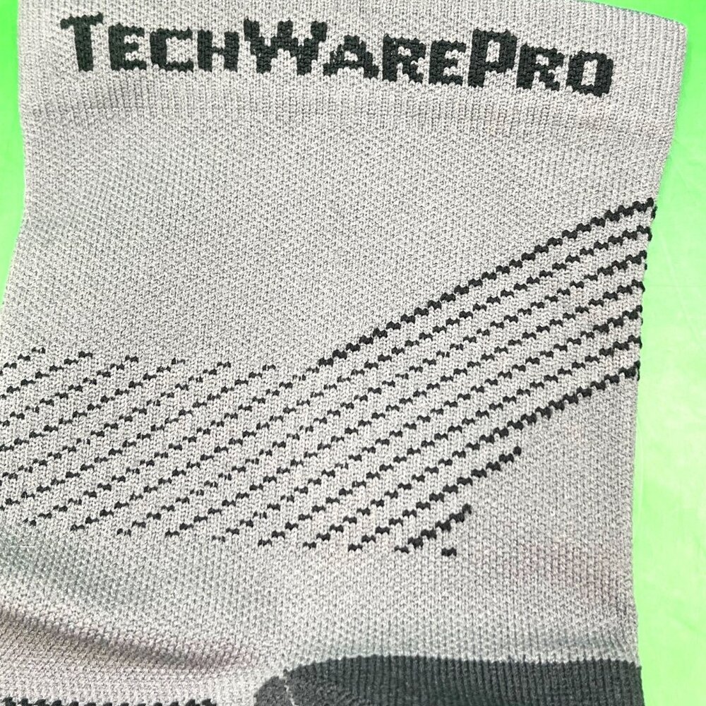 Techware Pro Compression Socks 2 Pairs Black Gray… - image 3